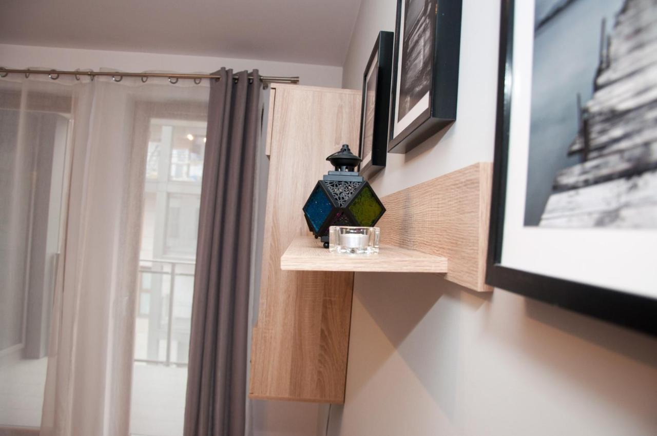 Apartament Obrzezna 3 Deluxe Varşova Dış mekan fotoğraf